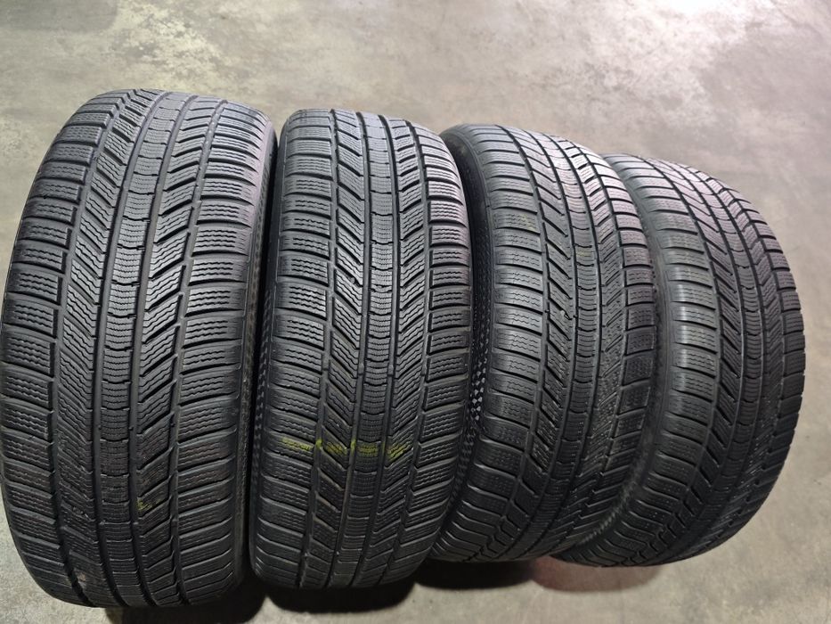 235/45/20 Continental