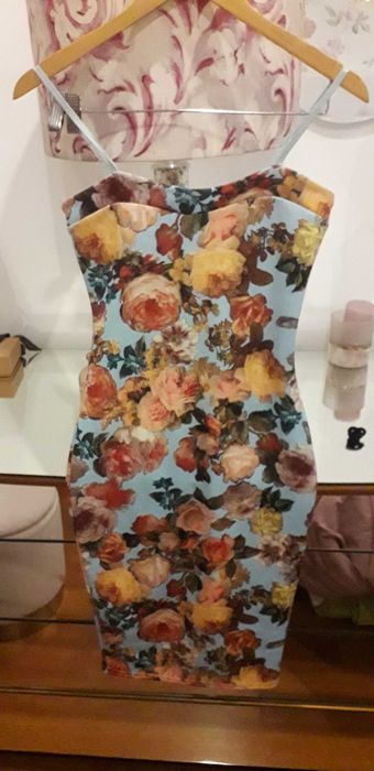 Vestido pretty litle thing