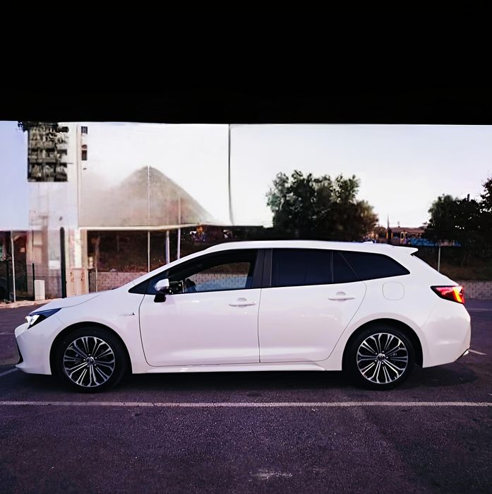 Vendo Toyota Corolla Touring Sports Hybrid 2019 — photo 3