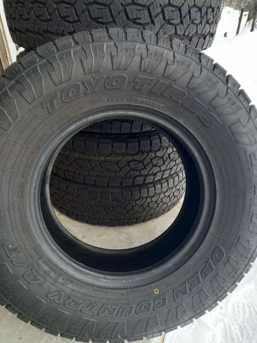 А/Т шини всесезоні Toyo Open Country 225/75r15