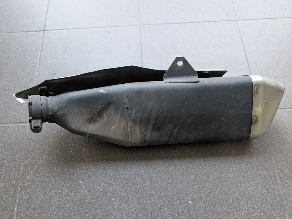 Wydech tłumik Honda CB 750 Hornet  OEM 2023-2026
