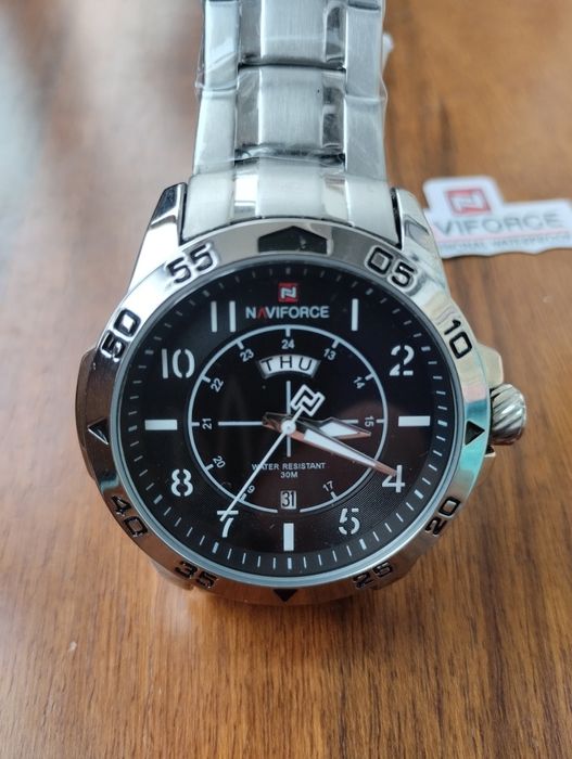 Мужские кварцевые часы Naviforce