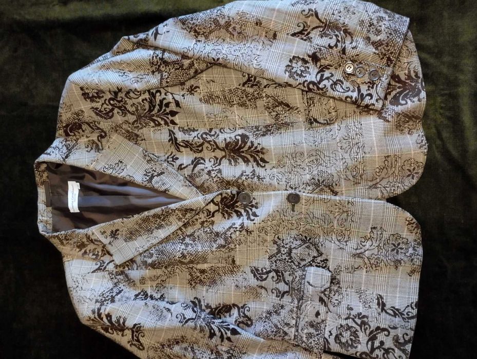 Blaser Roberta Cavalcanti, tamanho 46