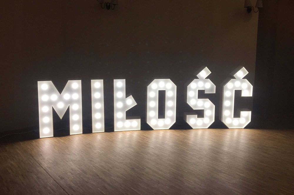 Sprzedam Litery MIŁOŚĆ podświetlane żarówkami LED (styl RETRO), wysokość 100 cm
