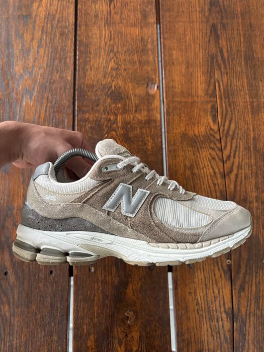 Кросівки New Balance 2002r 41,5