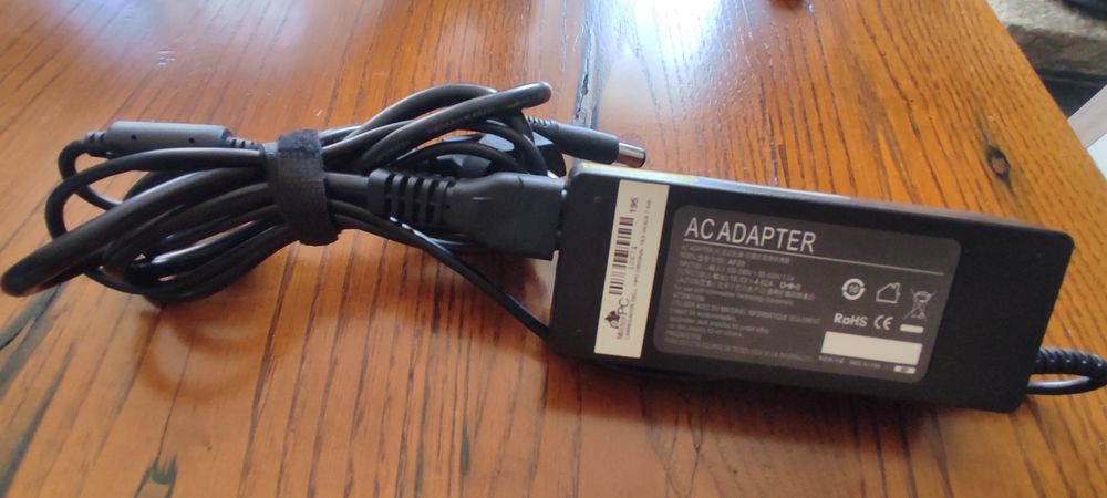 Promoção - Carregador para portátil 19,5V 4,62A