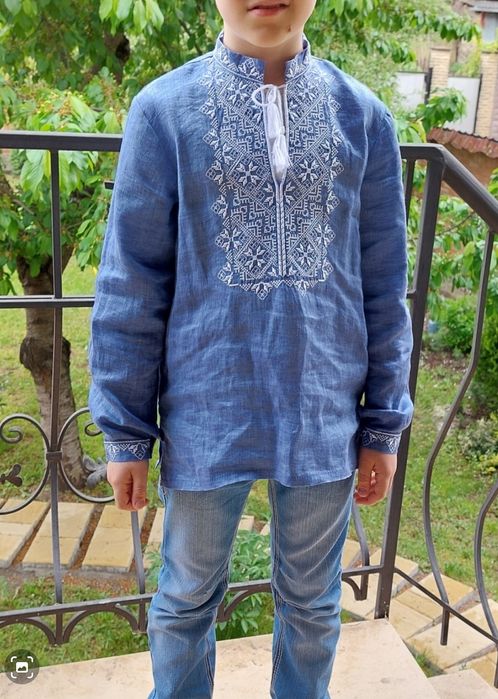 Вишиванка льон блакитна  на зріст 134 см