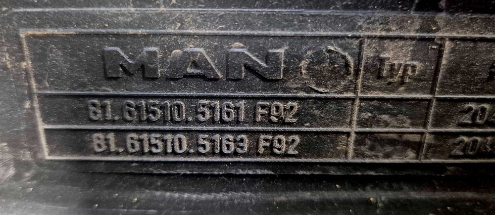 MAN F2000 Listwa Błotnika Stopnicy Lewa 81.61510.5161 Nowa OE