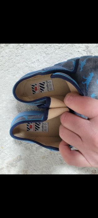 Продам тапочки в садочок на хлопчика. Розмір 26. Устілка 16см