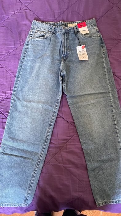 Calças de ganga novas