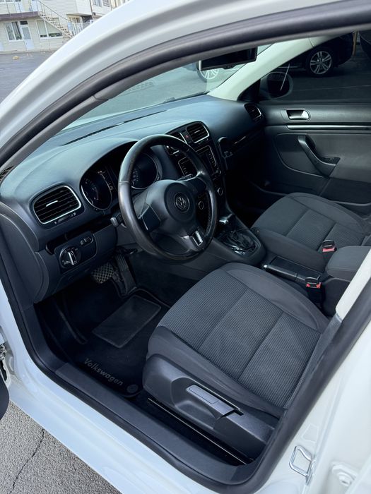 Volkswagen Golf 2010 рік