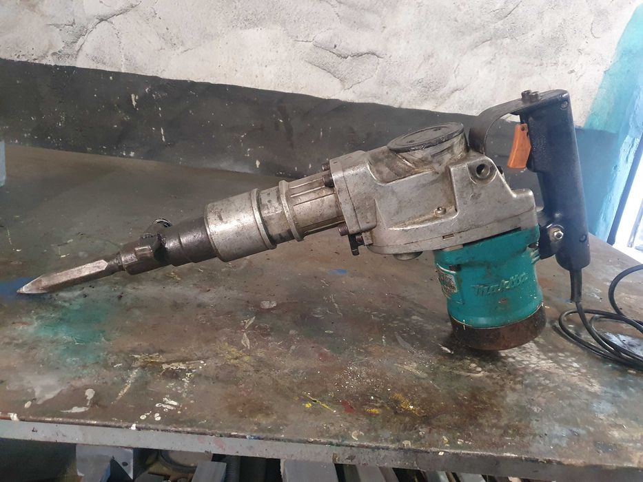 Martelo eletrico Makita