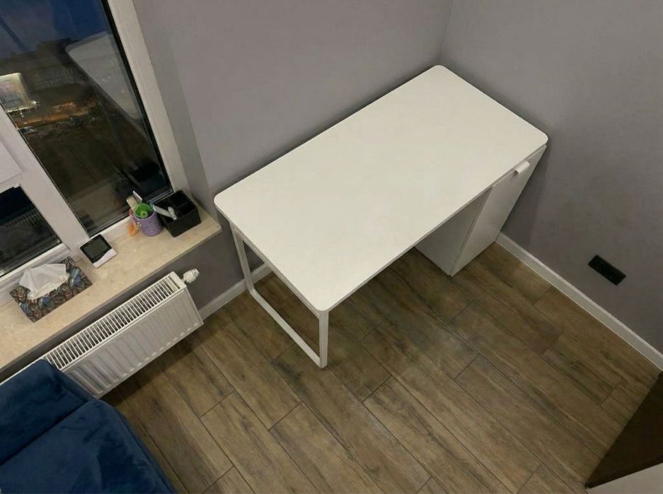 Białe biurko 120×58