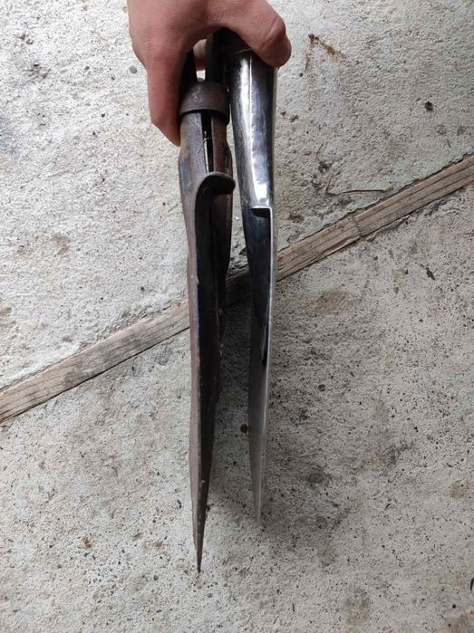 Продам штикові лопати