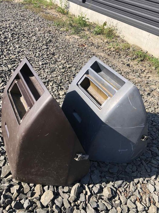 Тумба Ящик Захист двигуна в салон Mercedes Vario T2  REX 609, 709, 811