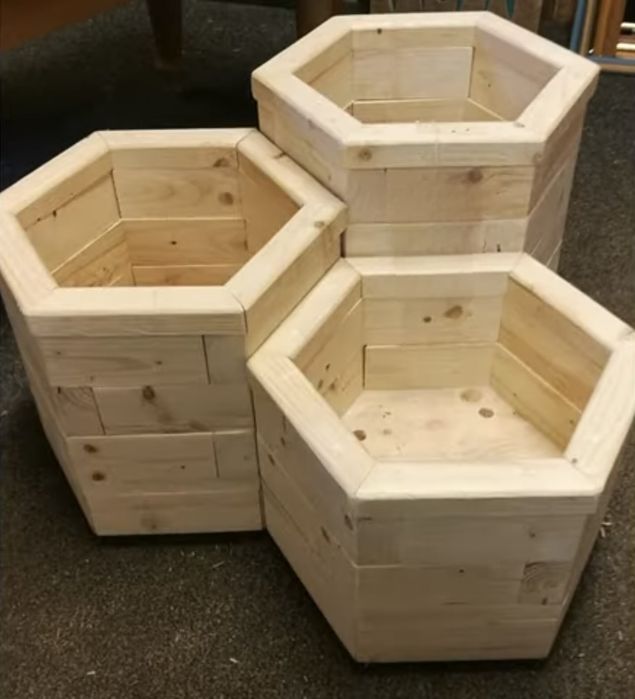 Drewniana donica sześciokątna Ø65cm