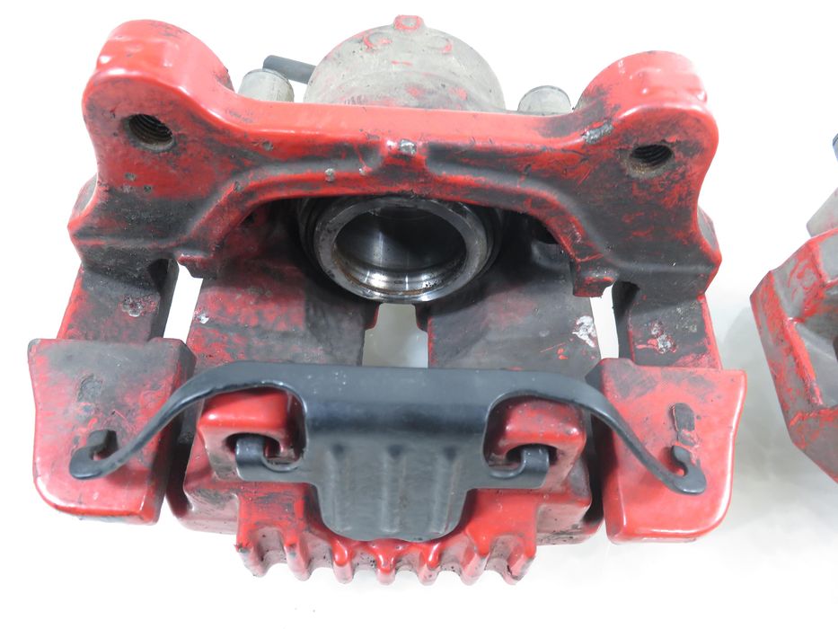 Zaciski Hamulcowe Jarzma Lewy Prawy Przód Bmw 330/24 - Ate974 - Ate855