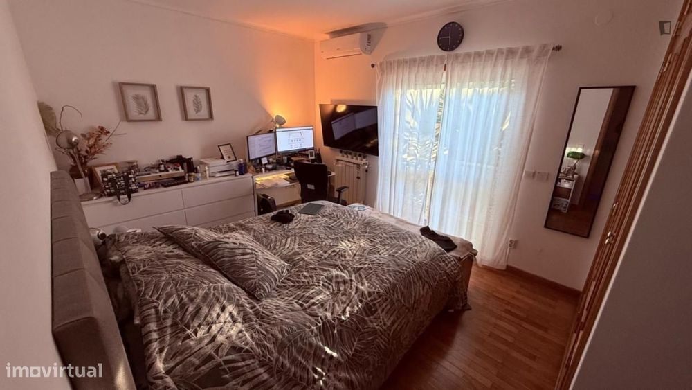 Quarto - localizado em Cascais Lisbon