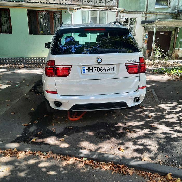 Х 5 Е 70 дизель 3 л 2012 року