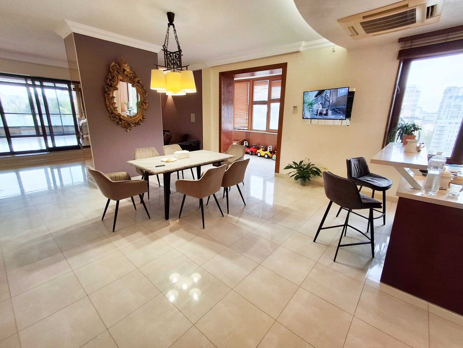 Apartment in Kyiv, Zahorivshchyna, Lukʼyanivka - View 2