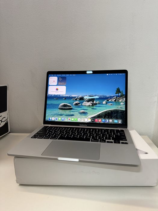 MacBook Pro 13 Silver M1 8/512gb