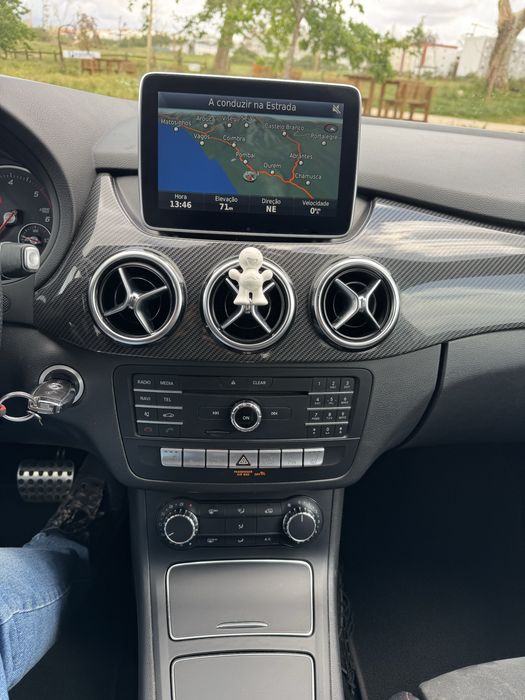 Mercedes-Benz Classe B 180 CDI AMG Line | Caixa Automática | 139 cv | Full Extras
