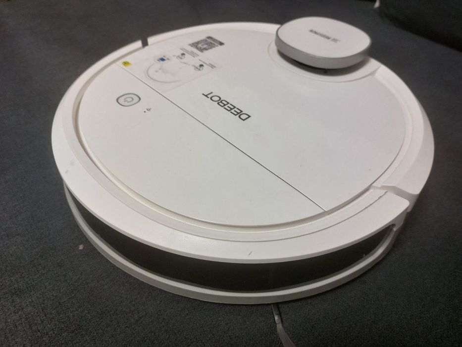 Миючий робот-пилосос Ecovacs Deebot OZMO 900 White