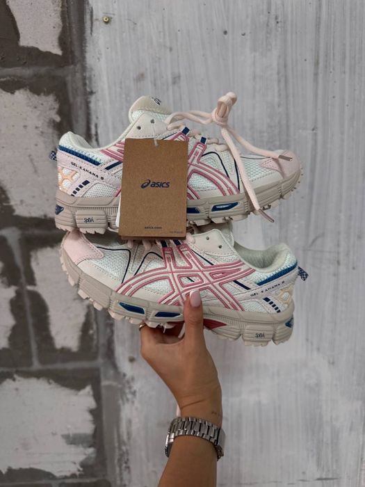 Asics Gel-Kahana 8 Beige/Pink стильні жіночі кросівки асікс гел кахана