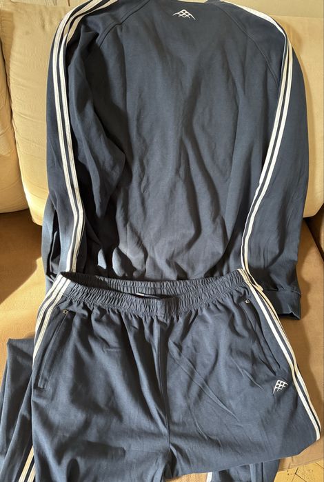 спортивний костюм  Lisueyne новий стильний легкий оригінал