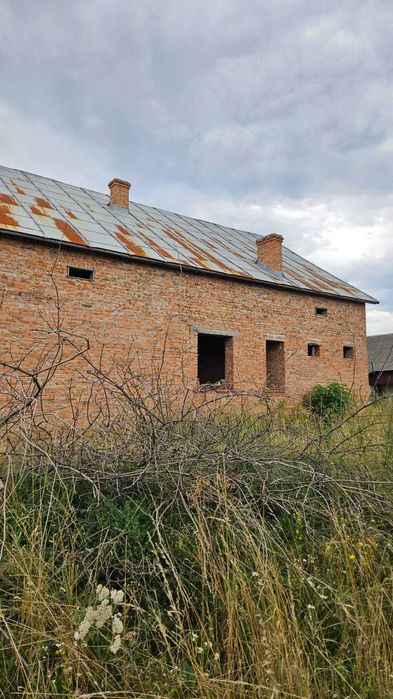 незавершений будинок та земельна ділянка 19,9 сот., с. Старий Добротвір