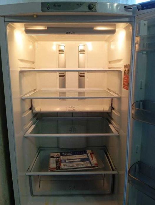 Ariston Hotpoint no frost 180см. абсолютно рабочий