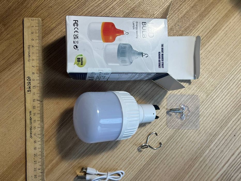 Акумуляторні лампи заряджаються від USB