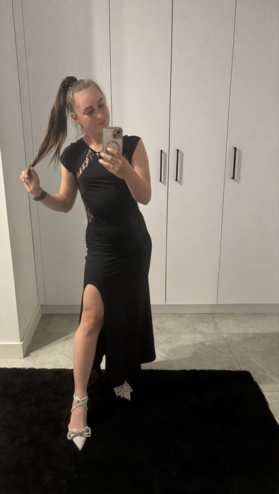Czarna dluga sukienka