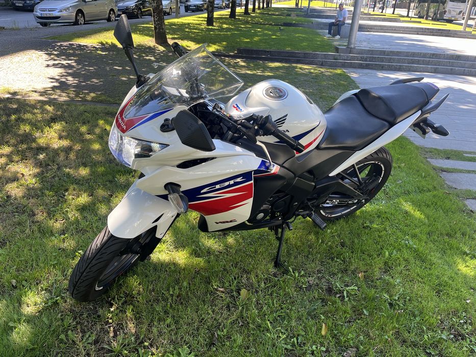 Moto Honda CBR R125