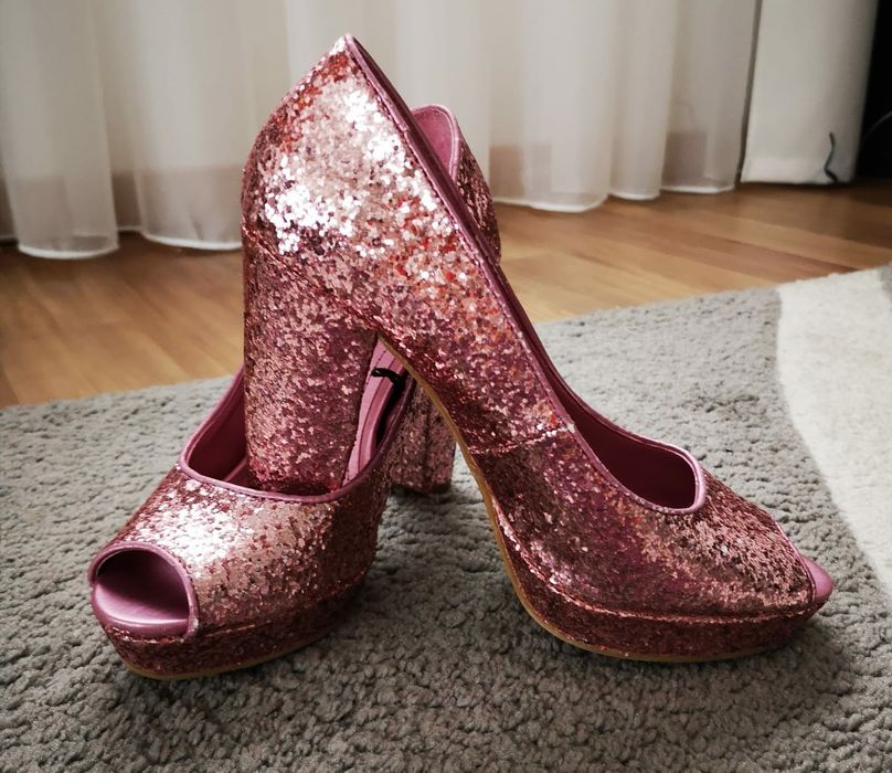 Продам хороші  туфлі