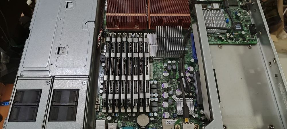 Сервер SuperMicro X7DWU
Xeon 2xE5410 - 2.33GHz,
12Gb DDR2-667
2 БП 650