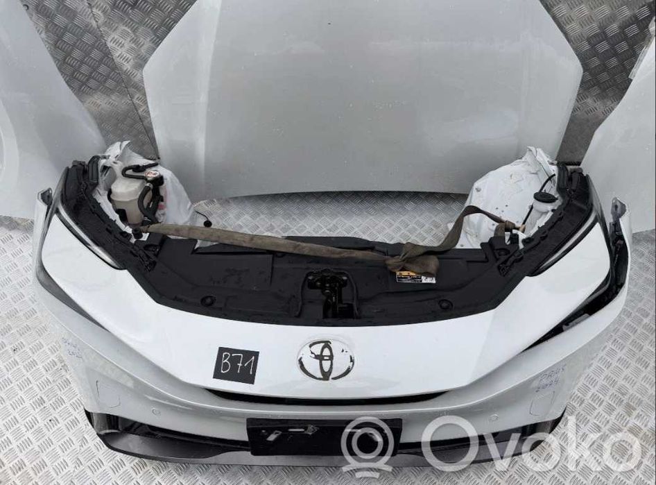 БАмпер Toyota Prius xw60 розборка шрот