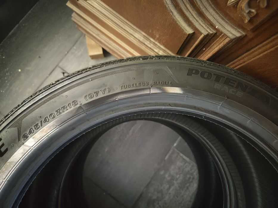 Pneus Bridgestone Race
