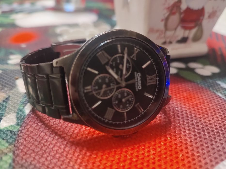 Годинник Casio,купували за кордоном,був у використанi,стан гарний,прац