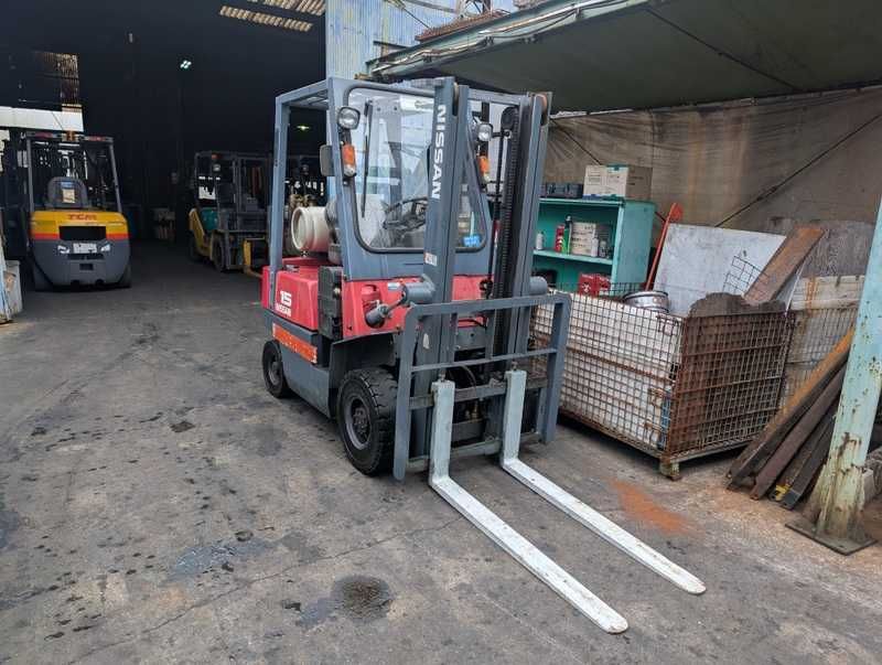 Вилочний автонавантажувач Nissan, з напрацюванням 3757 мотогодин
