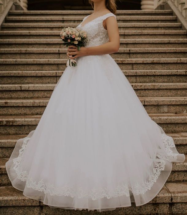 Весільна сукня літо