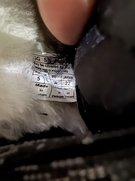 UGG Lowmel Czarne Roz. 36 Nowe