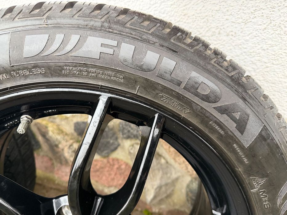 Koła felgi Hyundai Kona I40 5x114.3 zimą 215/55/17