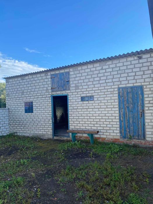 Продається недобудований будинок у центрі селищеЗідьки