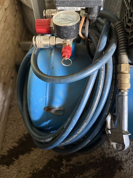 Компрессор б/у использовался мало