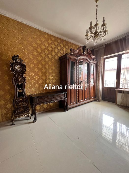 Аренда Дом на Фонтане ул  Донского 5 комнат подвал