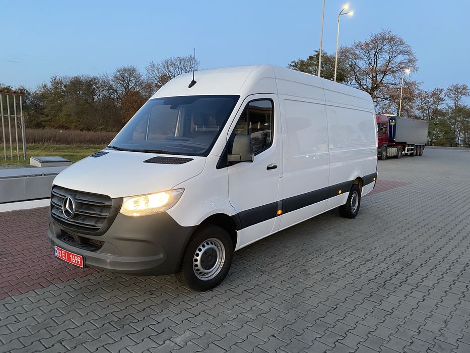 Мерседес спрінтер 2020 року Максі