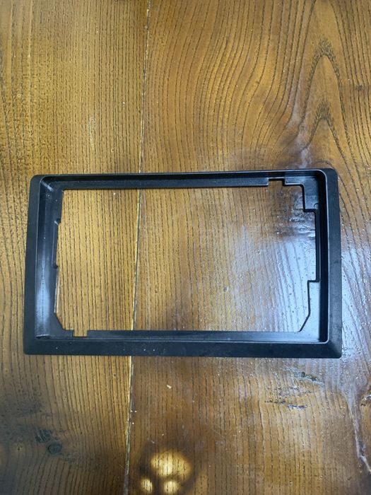 Автомагнітола