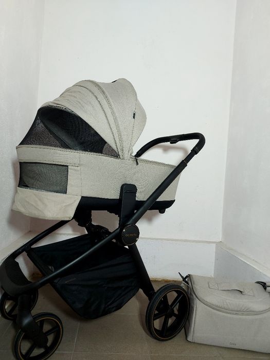 Коляска CARRELLO EPICA 2025 надлегка с термолюлькою