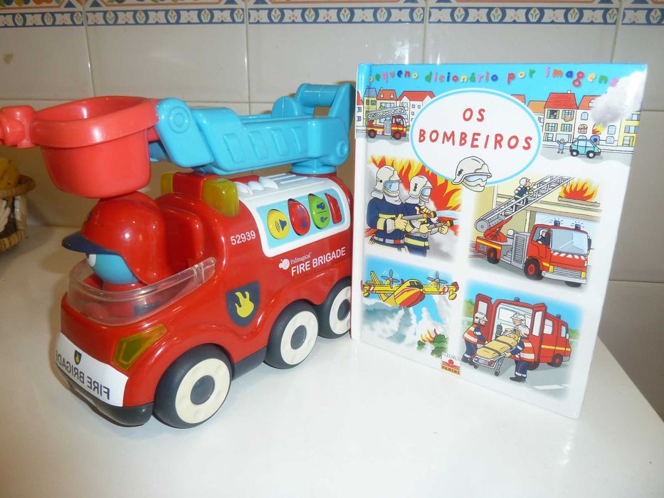 Dicionário infantil, Os Bombeiros